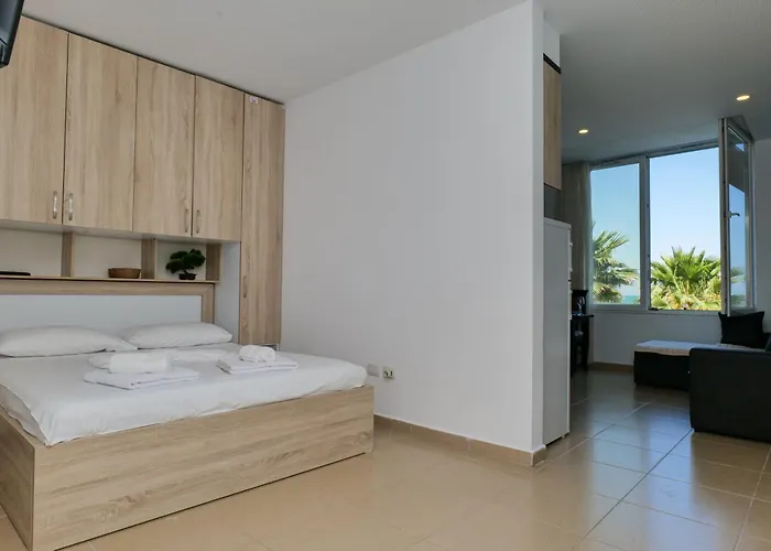 Roses Апартаменты